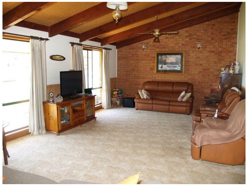 16 Allans Road, Numurkah VIC 3636