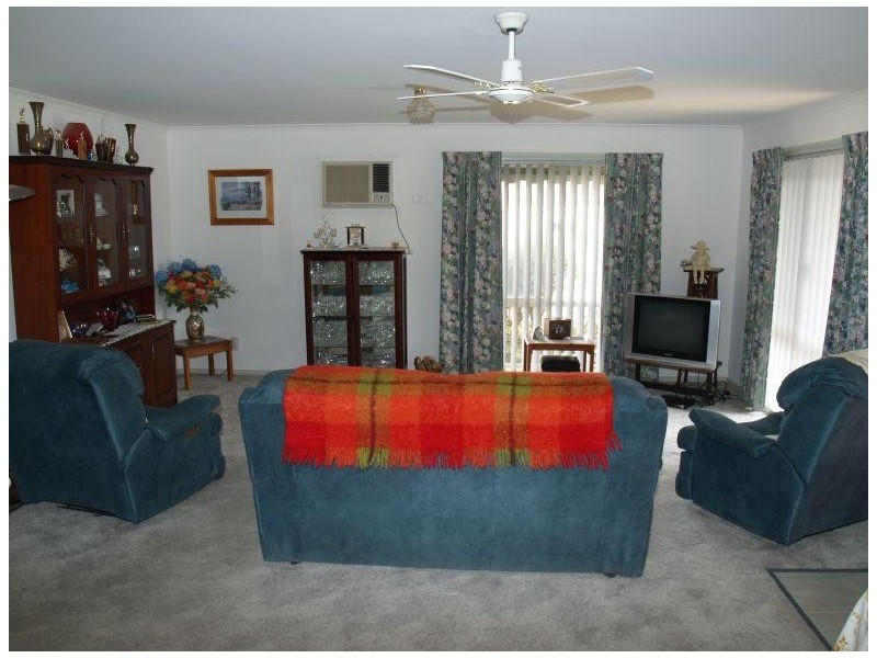 1/10 Russell Street, Numurkah VIC 3636