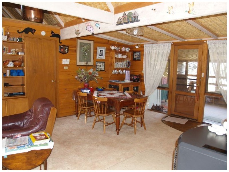 5 Glenny Lane, Numurkah VIC 3636