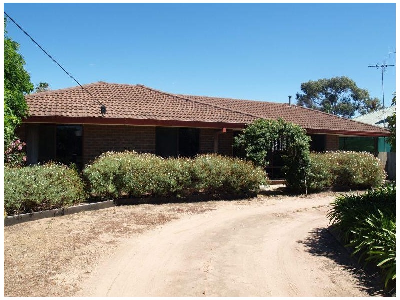 35 Campbell Street, Numurkah VIC 3636