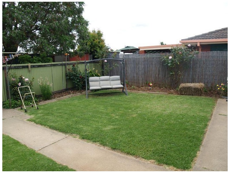 2/1 Campbell Street, Numurkah VIC 3636