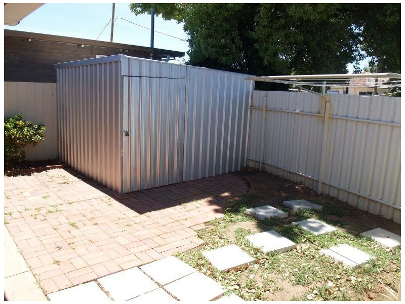 1/9 Mc Carthy Avenue, Numurkah VIC 3636