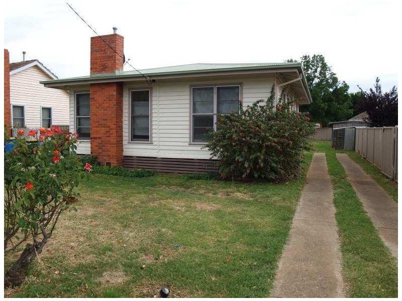 24 Mackenzie Street, Numurkah VIC 3636