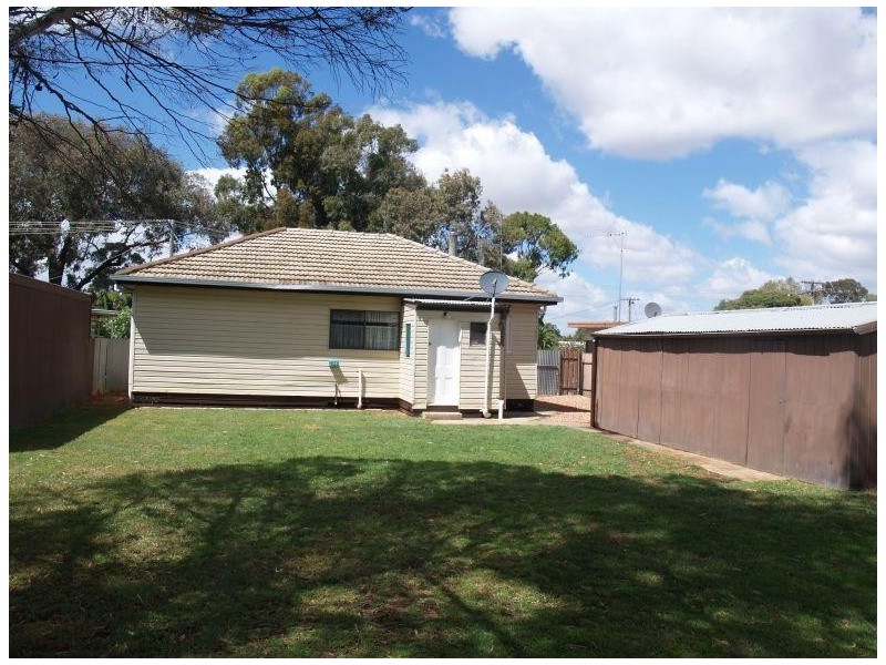 4 Burkitt Street, Numurkah VIC 3636