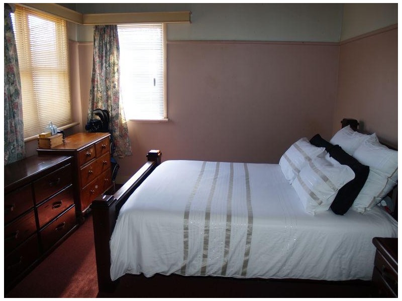 27 Mc Carthy Avenue, Numurkah VIC 3636