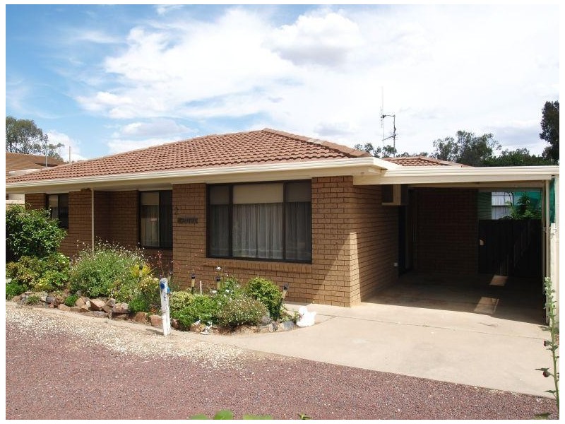 2 28 Gray Street, Numurkah VIC 3636