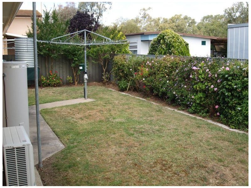 2 28 Gray Street, Numurkah VIC 3636