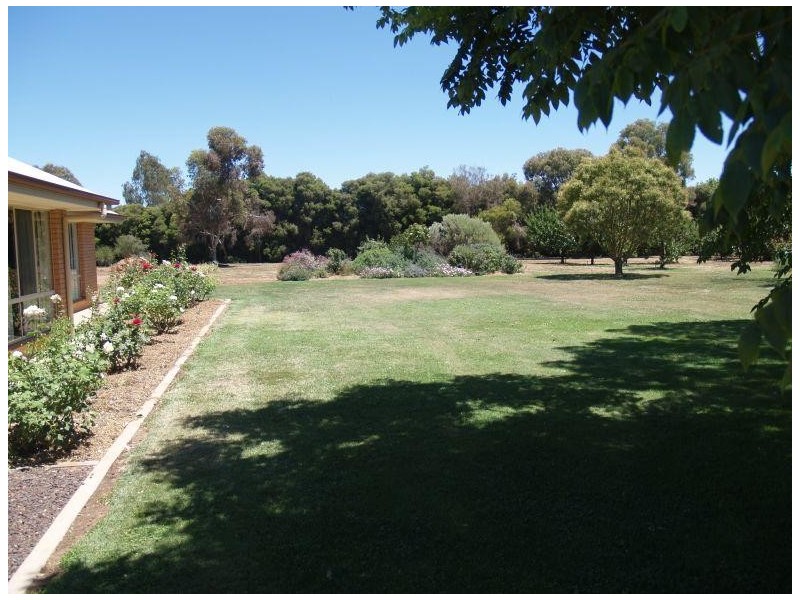 60 O’ Kanes Road, Numurkah VIC 3636