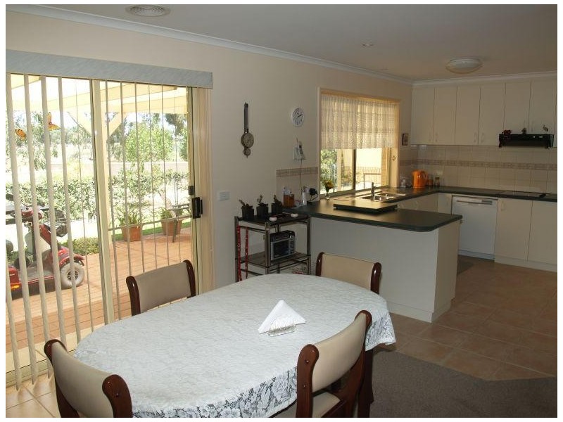 4 Harding Court, Numurkah VIC 3636