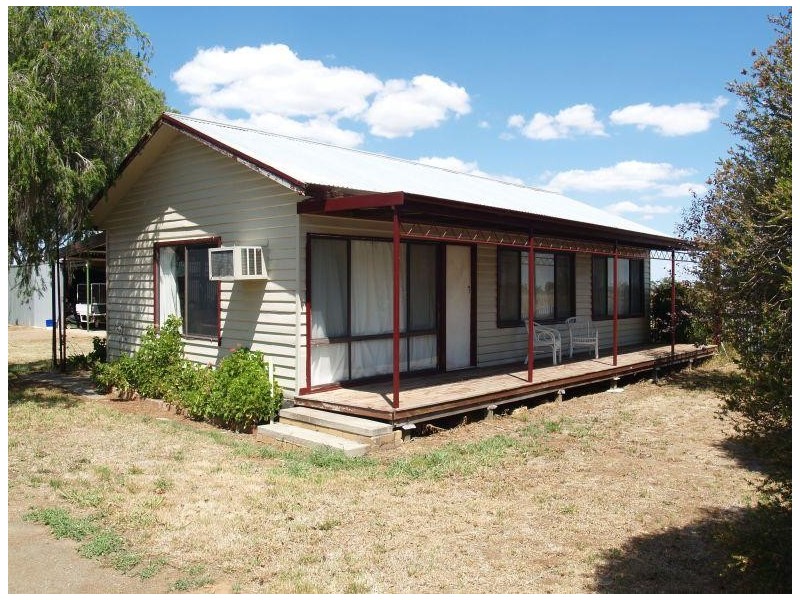 320 Union Road, Katandra West VIC 3634