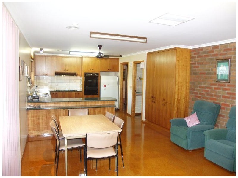 3 Mc Carthy Avenue, Numurkah VIC 3636