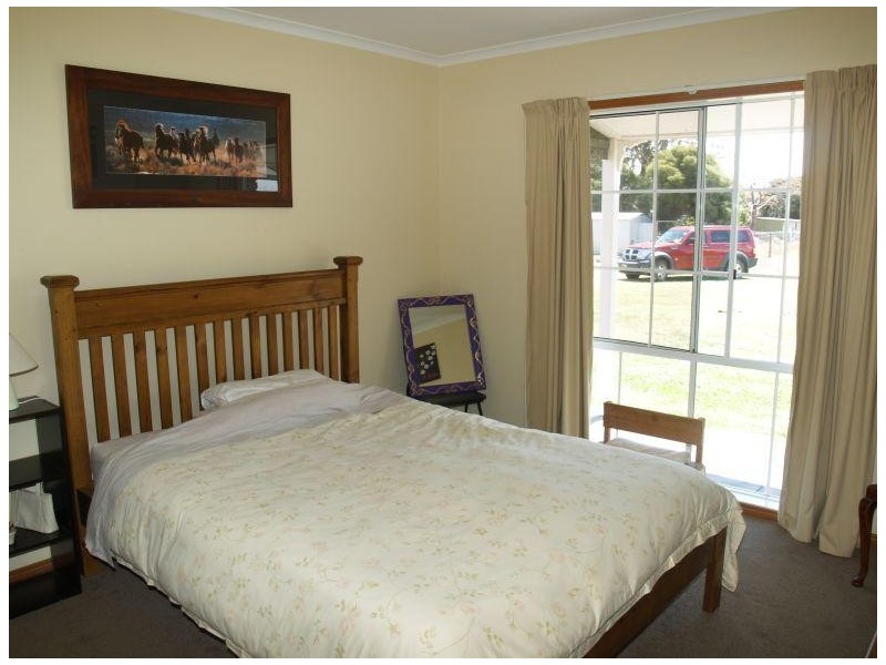 2 Carter Street East, Katunga VIC 3640