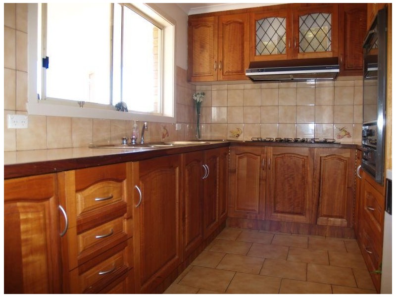 2 23 Russell Street, Numurkah VIC 3636