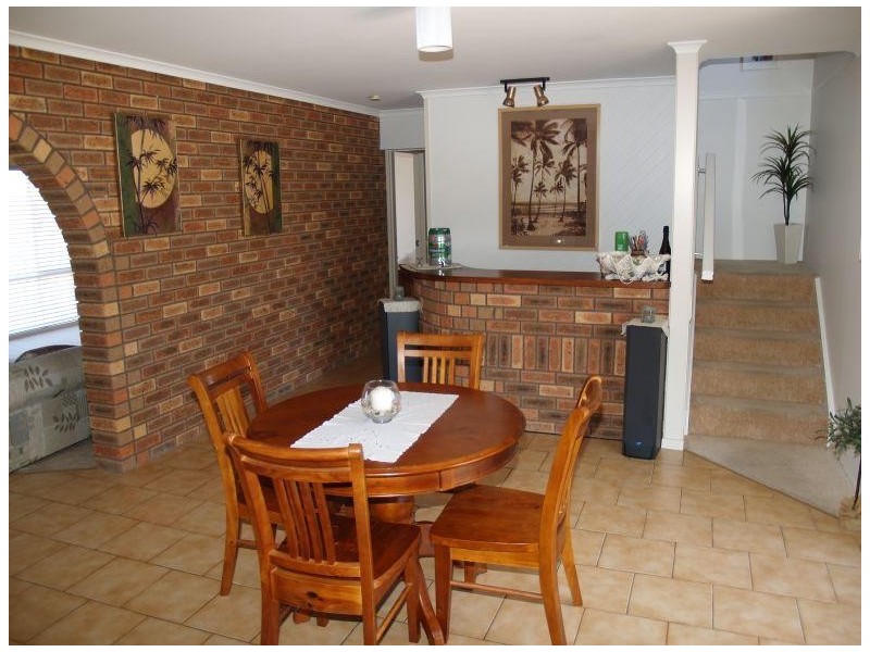 2 23 Russell Street, Numurkah VIC 3636