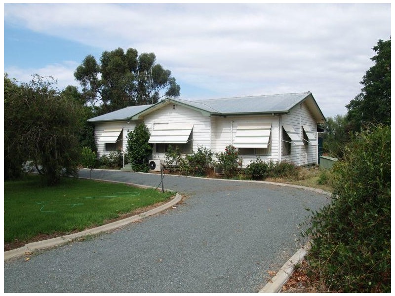 79 Waaia-Bearii Road, Waaia VIC 3637