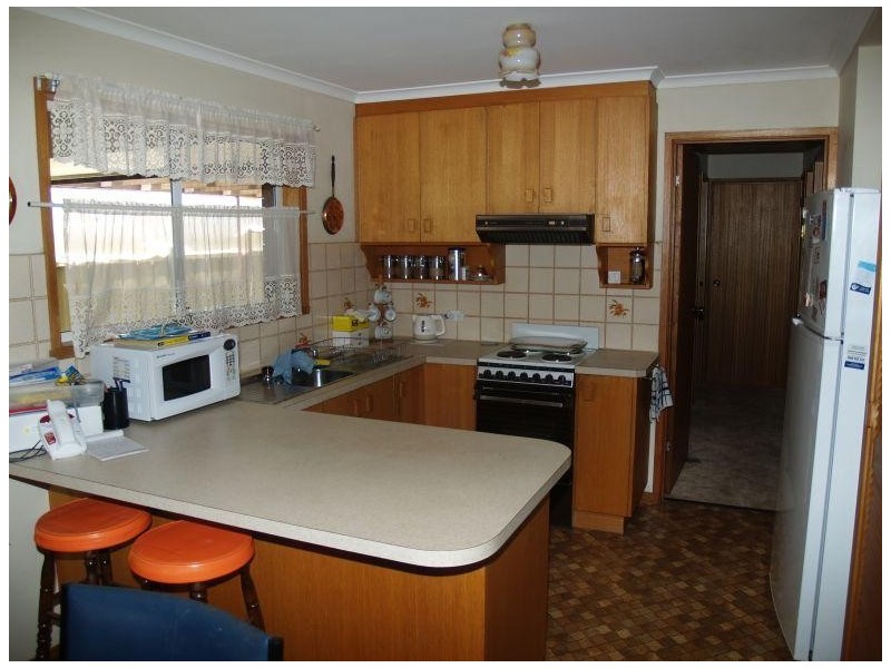 2/17 Saxton Street, Numurkah VIC 3636