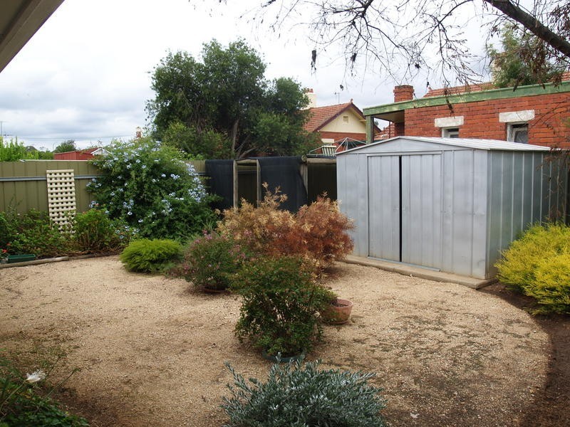 2/17 Saxton Street, Numurkah VIC 3636