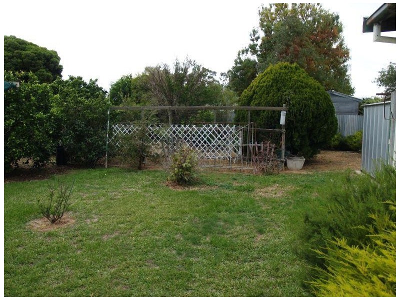 8 Victoria Street, Numurkah VIC 3636