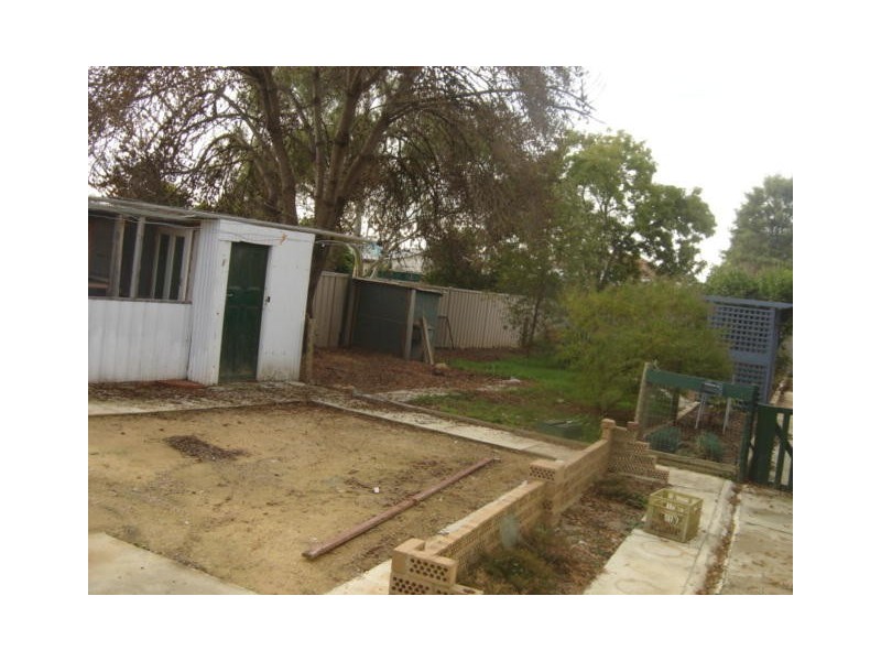 4 Pinnuck Street, Numurkah VIC 3636