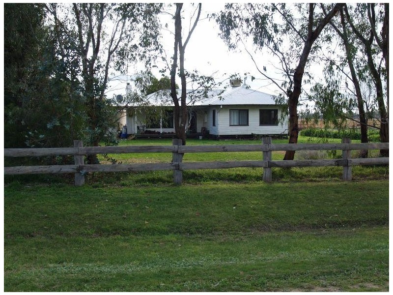 634 Naring Hall Road, Numurkah VIC 3636