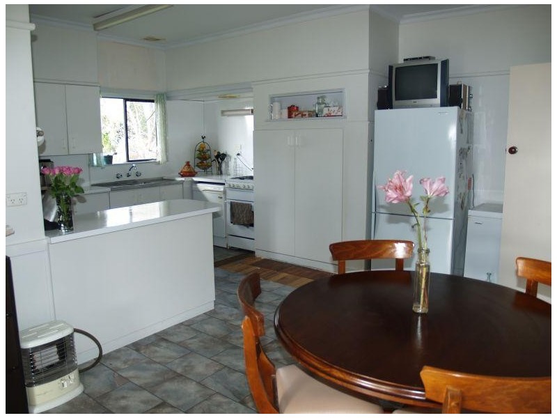 634 Naring Hall Road, Numurkah VIC 3636