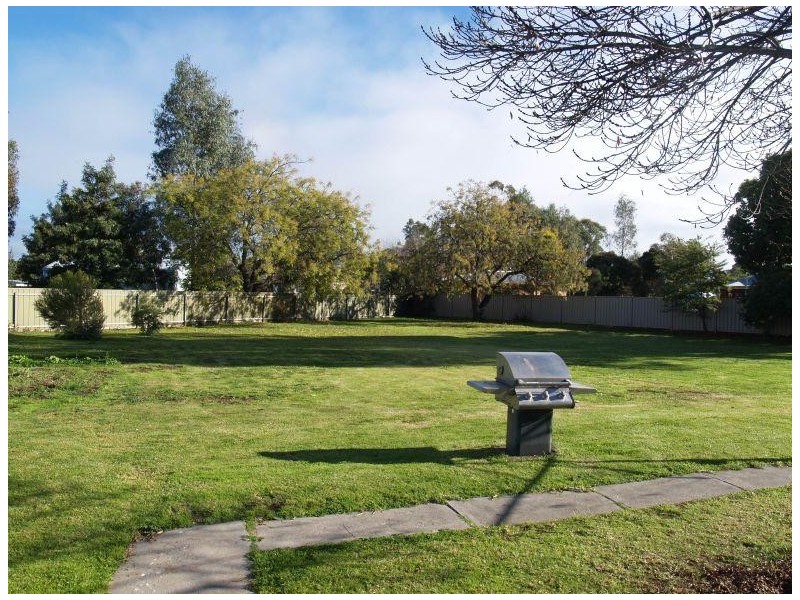 4 Bitcon Place, Numurkah VIC 3636