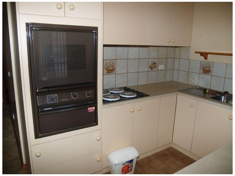 10 21 Paterson Street, Numurkah VIC 3636