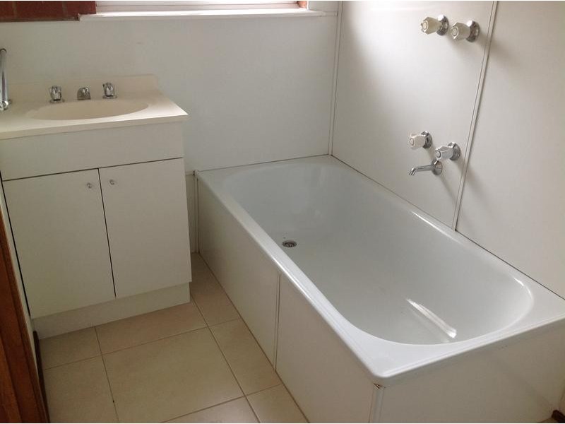 2/108 Saxton Street, Numurkah VIC 3636