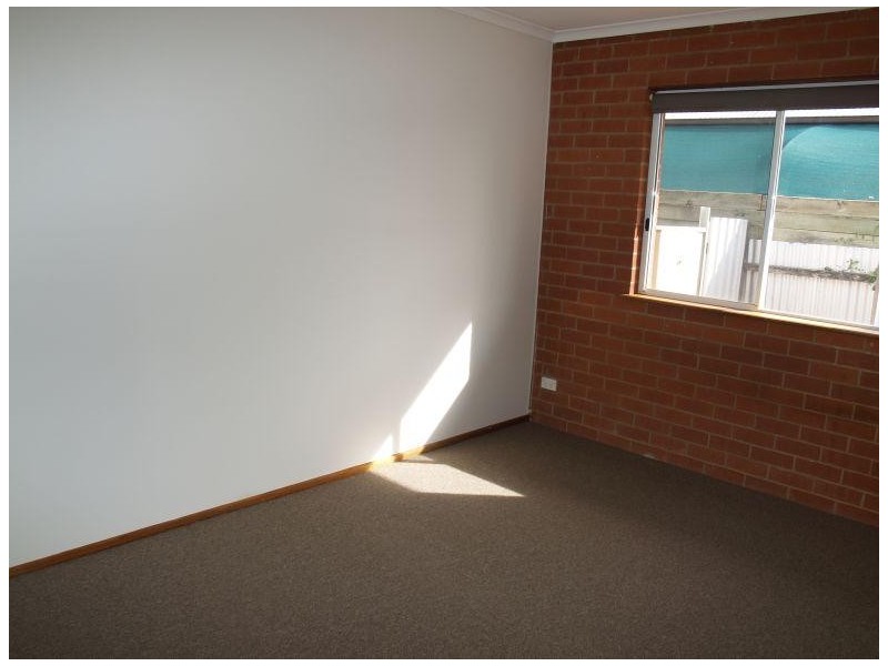 2 108 Saxton Street, Numurkah VIC 3636