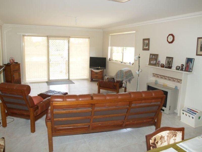 17 Wattle Drive, Numurkah VIC 3636