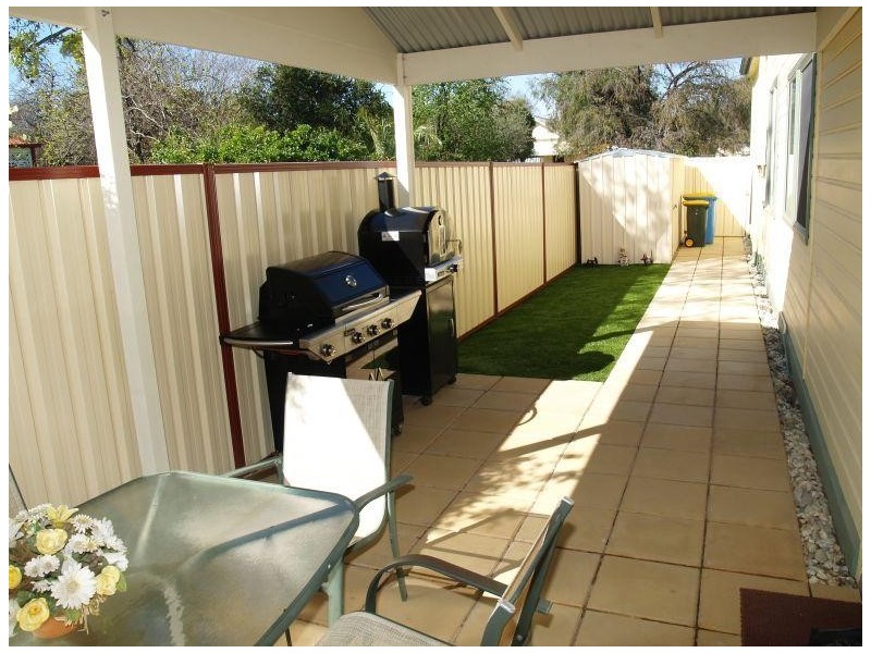 18 Meiklejohn Street, Numurkah VIC 3636