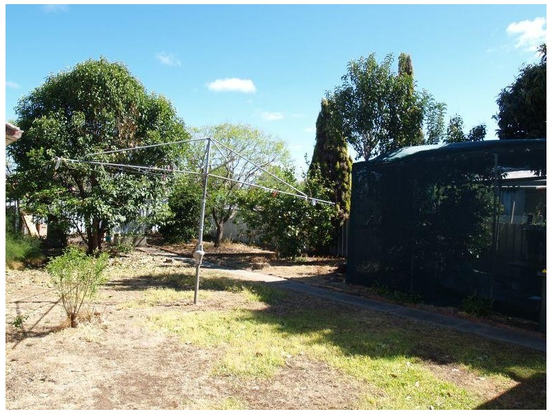 8 Diggora Parade, Numurkah VIC 3636