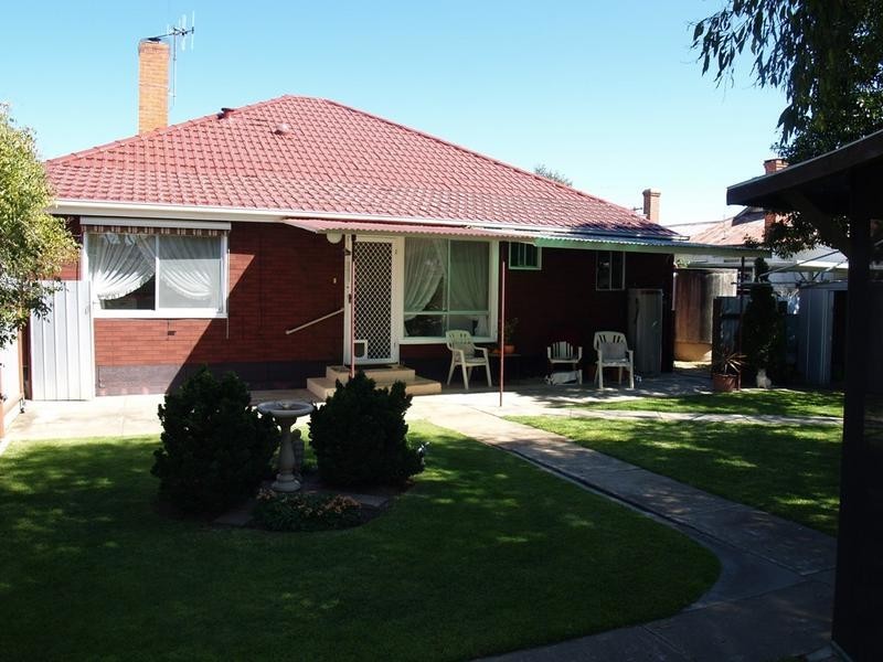 4 Dolphin Street, Numurkah VIC 3636