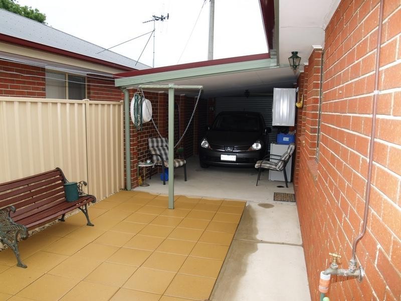 1 35 Mccarthy Ave, Numurkah VIC 3636