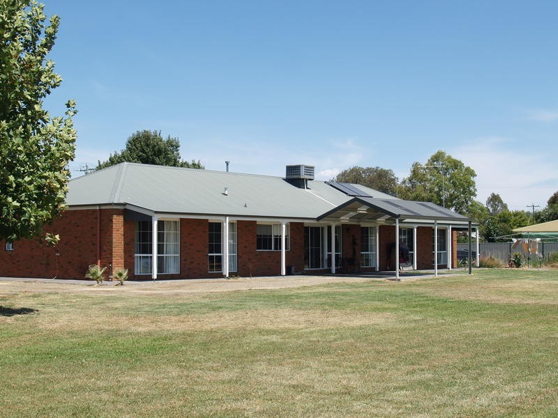 2 Carter Street East, Katunga VIC 3640