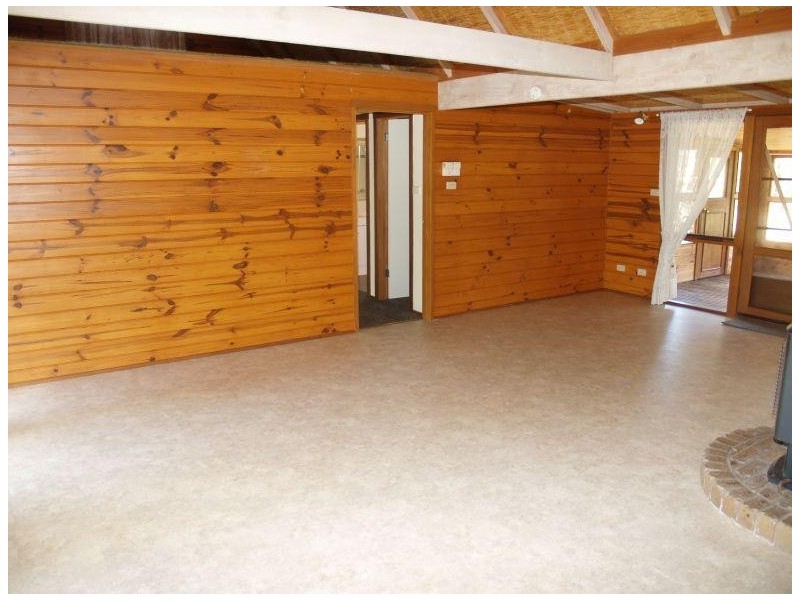 5 Glenny Lane, Numurkah VIC 3636