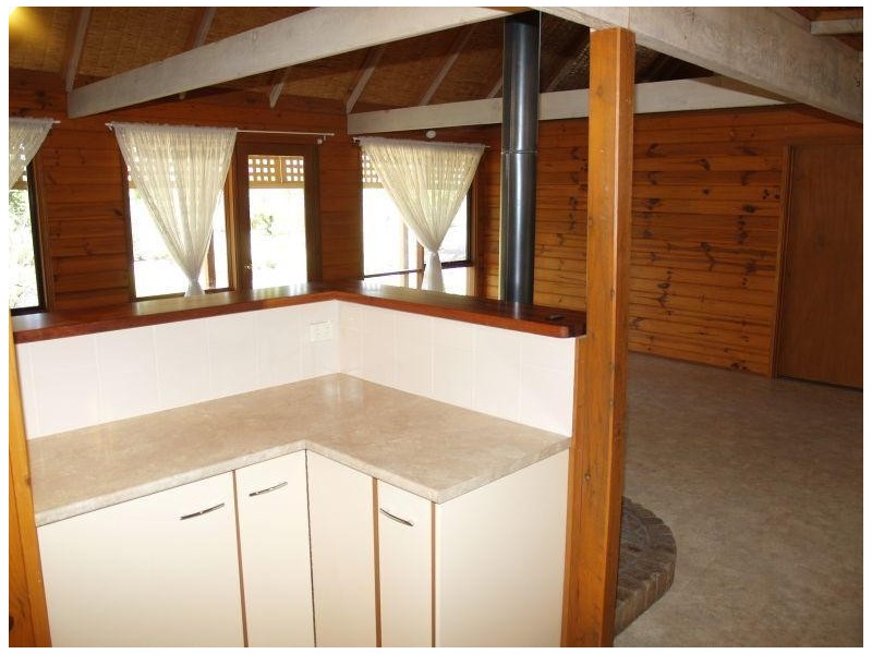 5 Glenny Lane, Numurkah VIC 3636