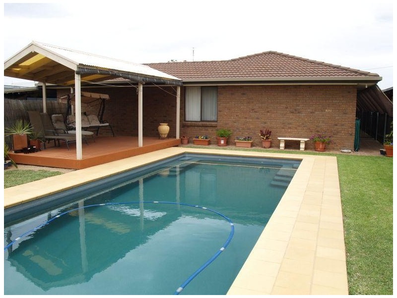 8 Swallow Street, Numurkah VIC 3636