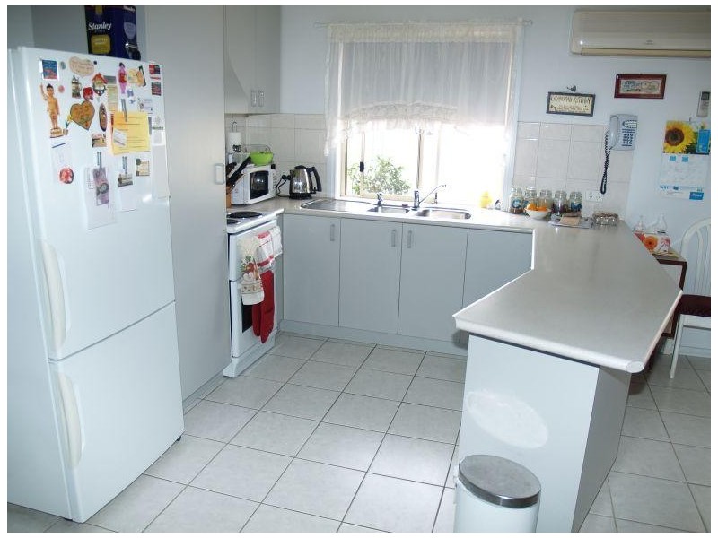 2/23 Saxton Street, Numurkah VIC 3636