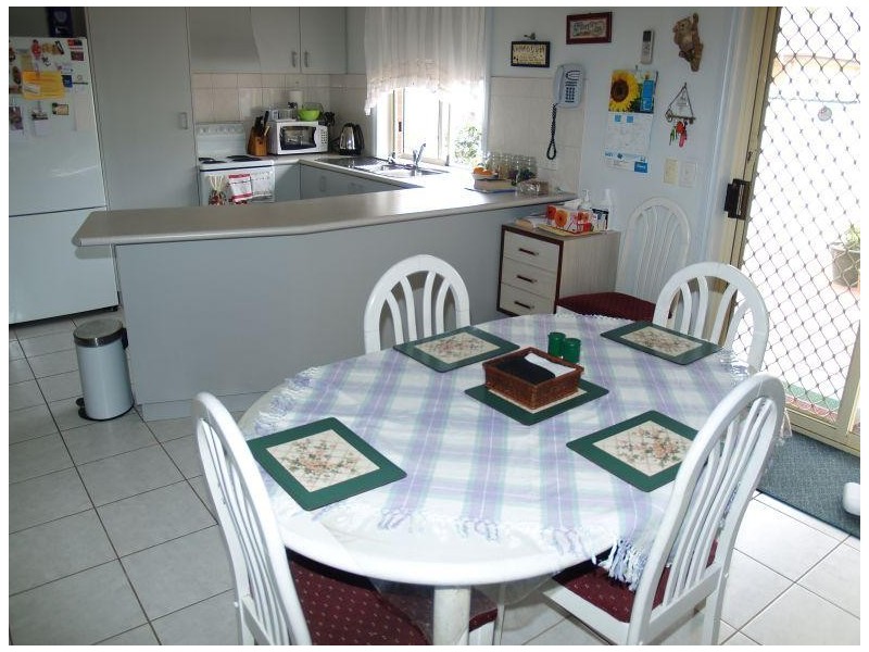 2/23 Saxton Street, Numurkah VIC 3636