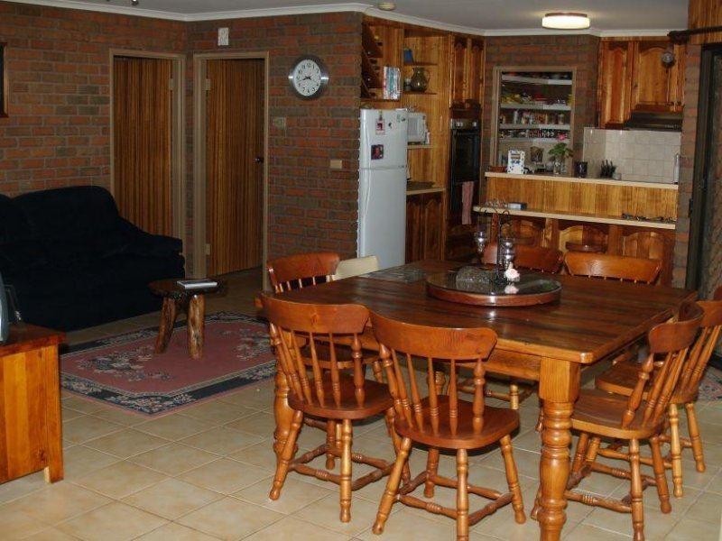 2 Holmes Court, Numurkah VIC 3636