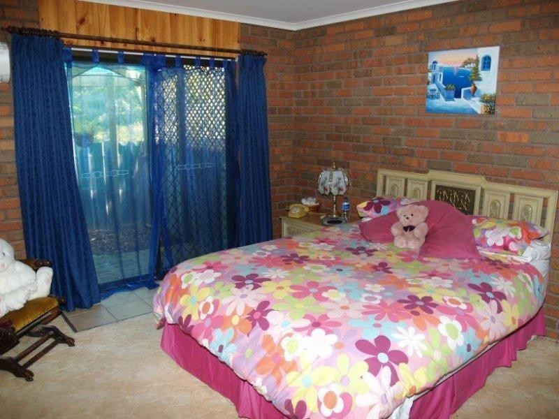 2 Holmes Court, Numurkah VIC 3636