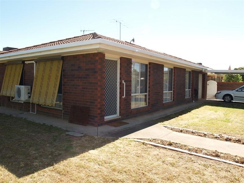 1/82 Saxton Street, Numurkah VIC 3636