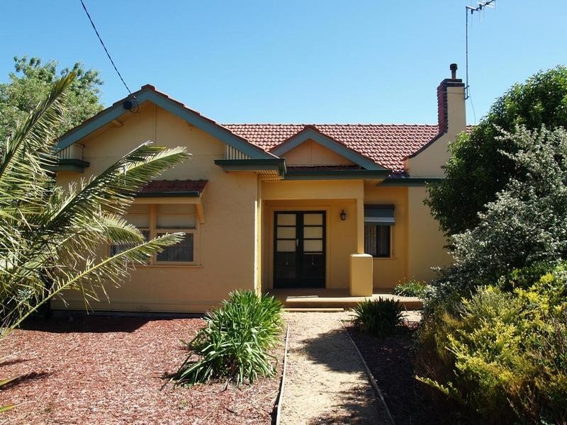 10 Railway Place, Numurkah VIC 3636