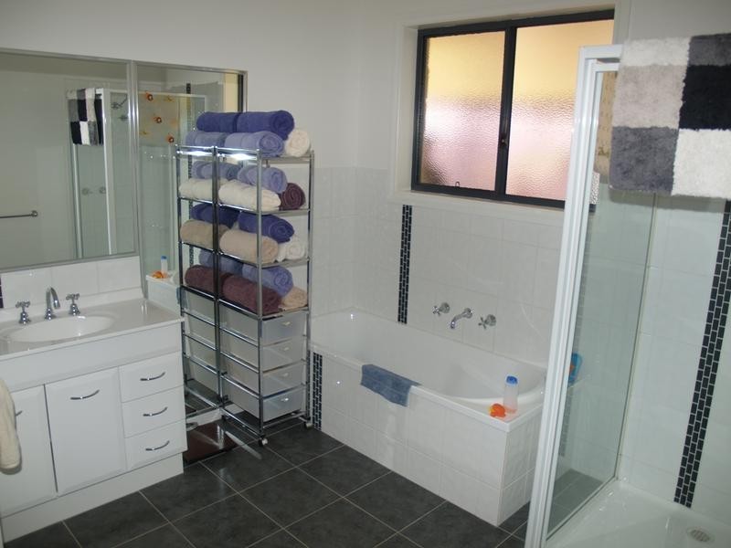 8 Birch Court, Numurkah VIC 3636