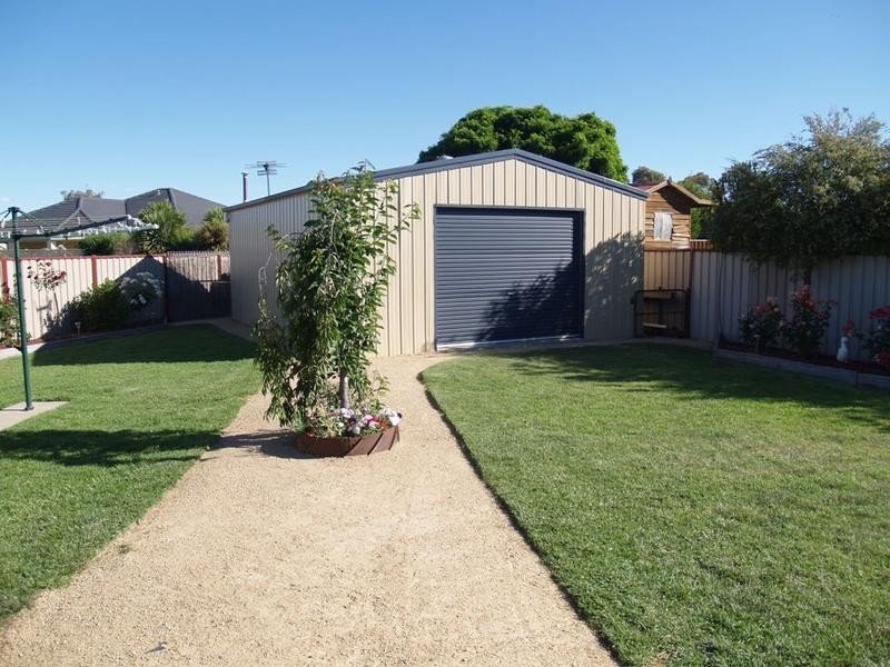 8 Birch Court, Numurkah VIC 3636