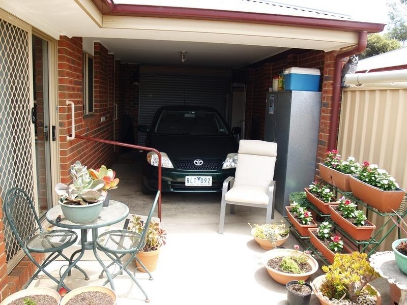 2/3 Russell Street, Numurkah VIC 3636