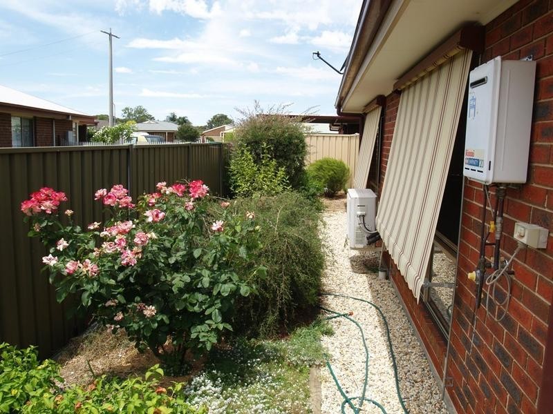 2/3 Russell Street, Numurkah VIC 3636