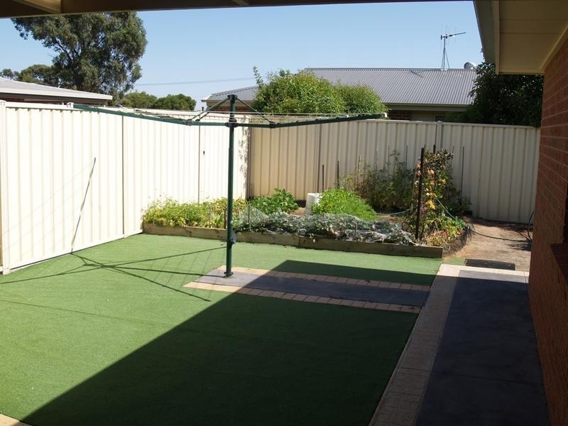 1 86 Quinn Street, Numurkah VIC 3636