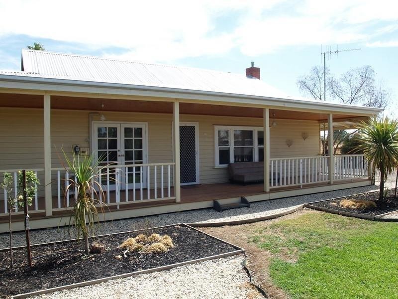 28 Trengrove Street, Numurkah VIC 3636